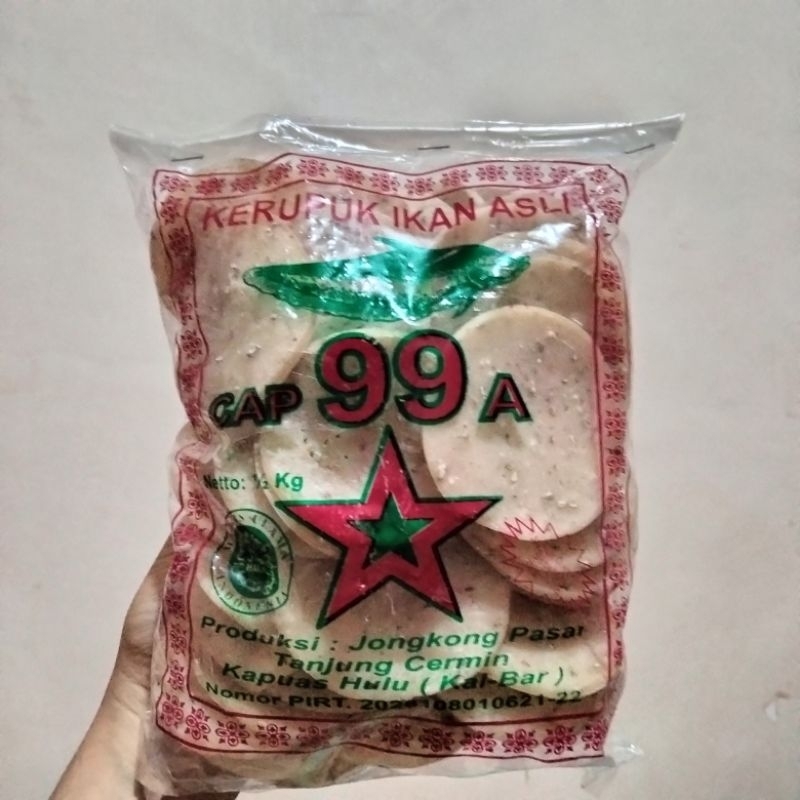 

Kerupuk Ikan Asli Cap 99 A / Kerupuk Ikan Belidak / Krupuk Ikan Belida / Kerupuk Ikan Pipih / Oleh Oleh Khas Pontianak