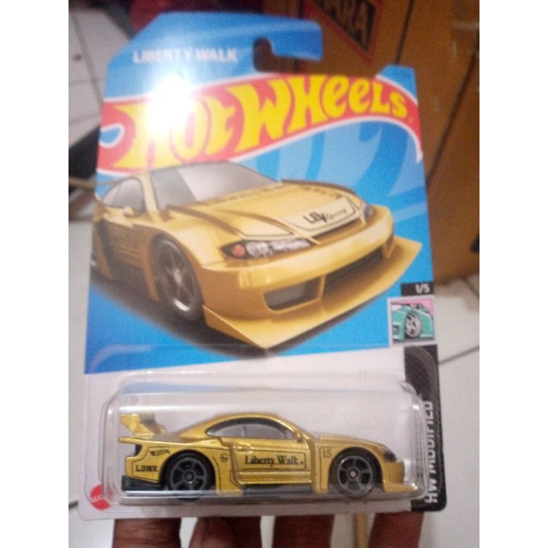 Hotwheels Nissan Silvia S15 LBWK Gold