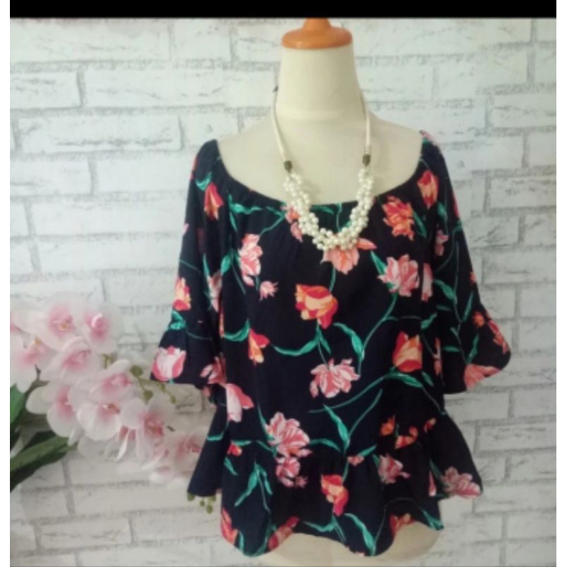 blouse sabrina bunga/blouse bunga navy