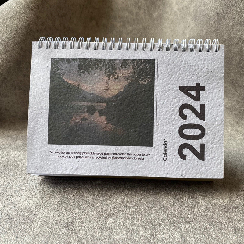 

Kalender aesthetic 2024 kertas daur ulang seed paper bisa tumbuh ramah lingkungan