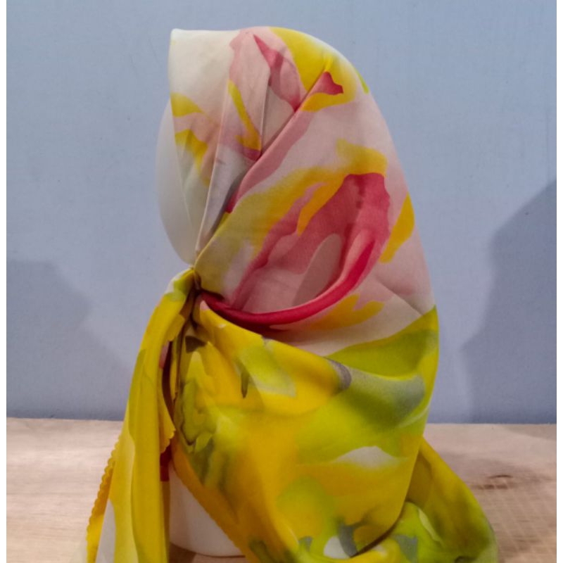 segi 4 voal motif lemon/segi empat motif kuning/ segi 4 voal motif premium