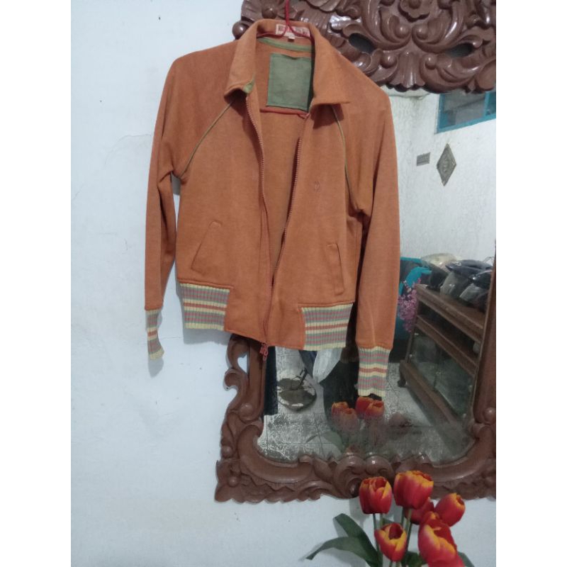 jaket triset preloved size M
