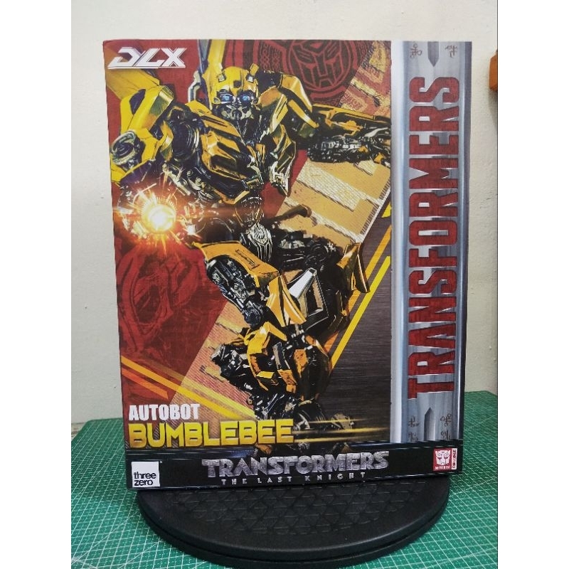 Threezero DLX Bumblebee The Last Knight