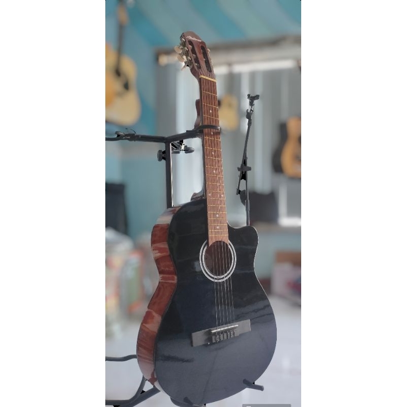 Gitar Butanza Klasik Akustik