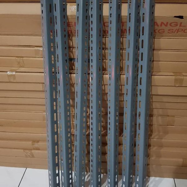 BESI SIKU / RAK SIKU / SIKU LUBANG BESI / SIKU RAK BARANG / RAK SIKU LUBANG TEBAL 1,1 MM BERAT 1,2