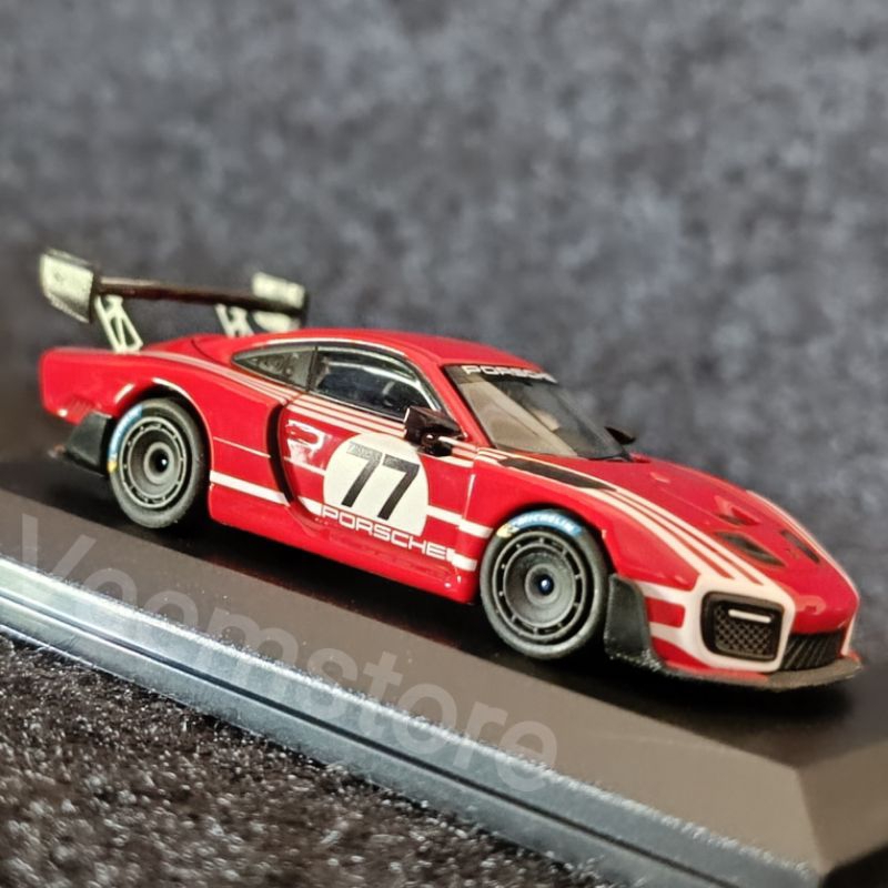 Die Cast 1:64 Porsche 935/19 Salzburg Tarmac Work Minichamps