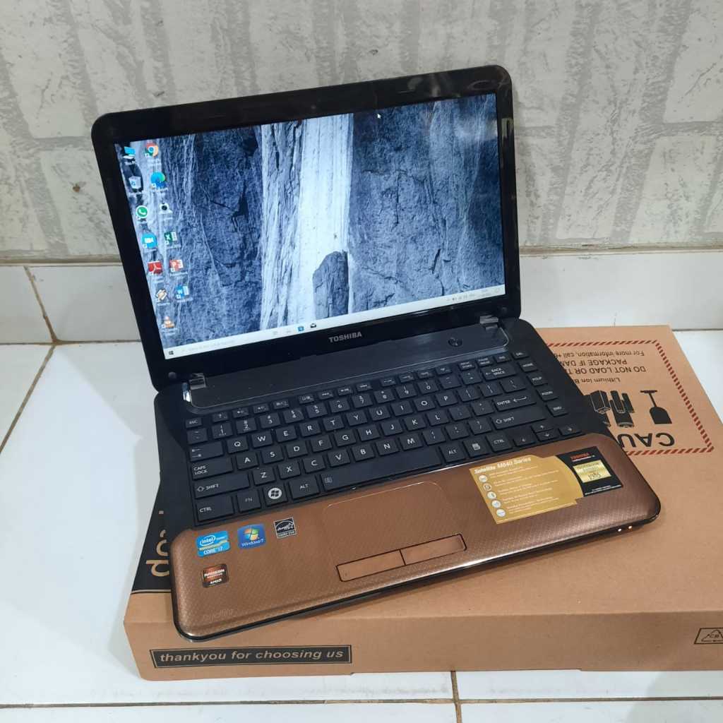 Laptop Toshiba Saltelite M840 Core i7-3632QM Ram 8/1Tb+128Gb DualVga BERGARANSI