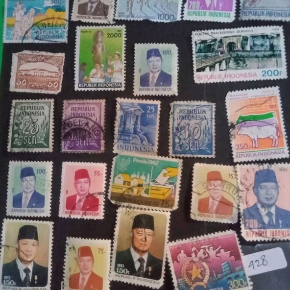 

A428 Prangko Kuno Indonesia Tema Campur Bebas Pilih