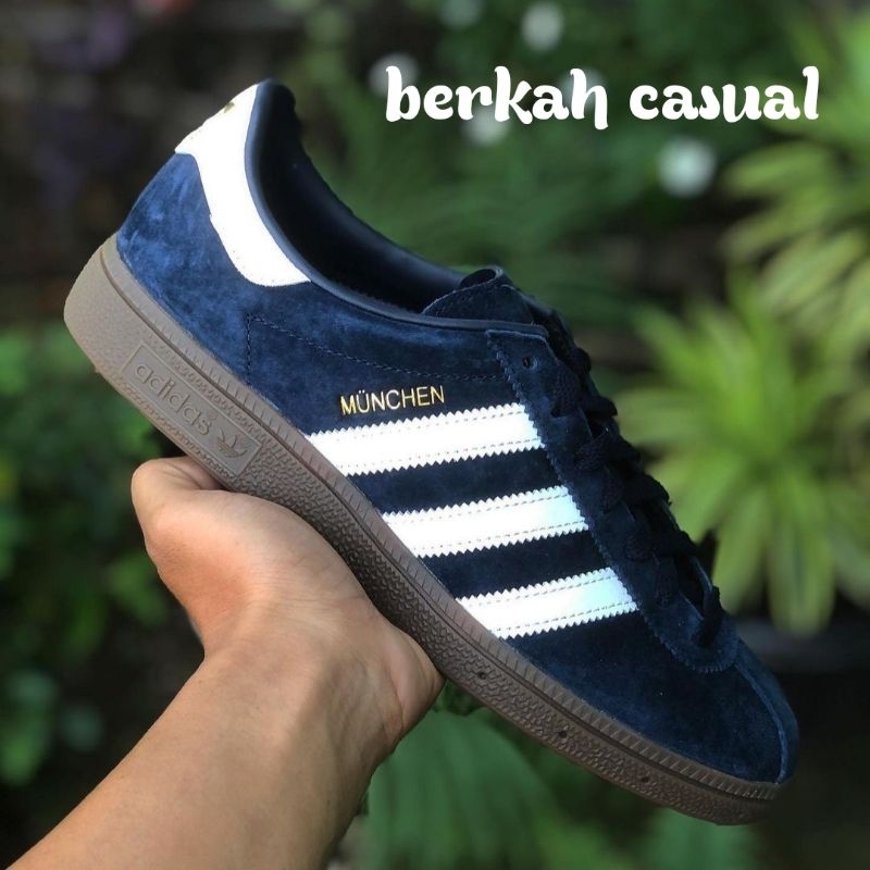 ADIDAS MUNCHEN NAVY ORIGINAL BNWT