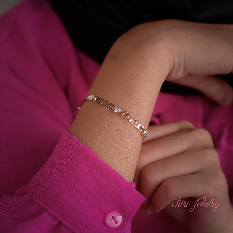 Gelang Rantai Xuping Model Versace - Aksesoris Wanita Mewah Tahan Lama