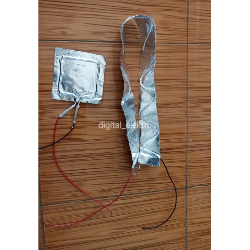 Elemen Magic Com Atas Elemen Magic com samping