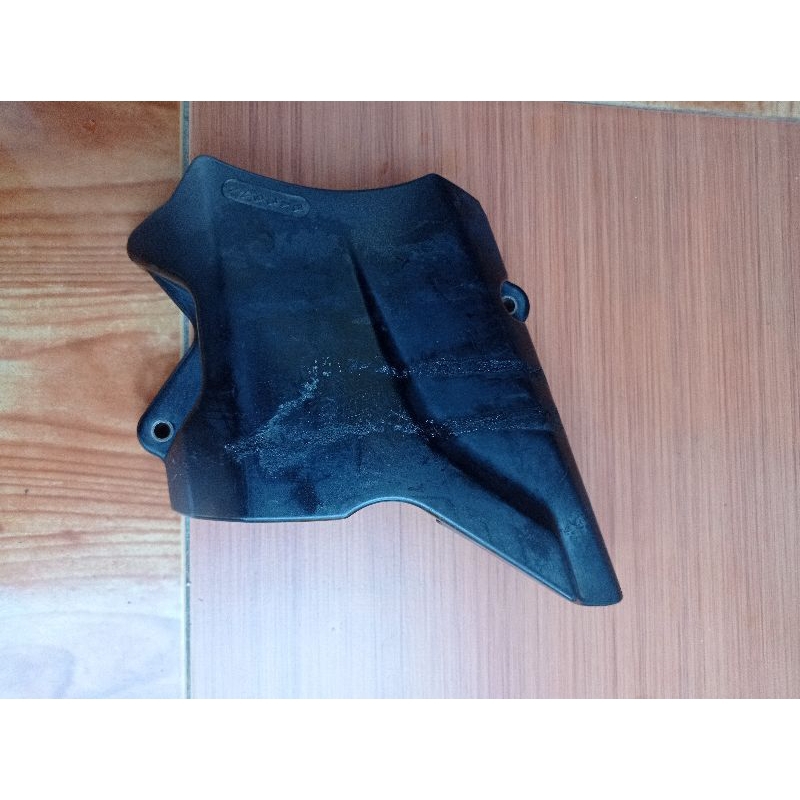 tutup gir depan megapro monoshok