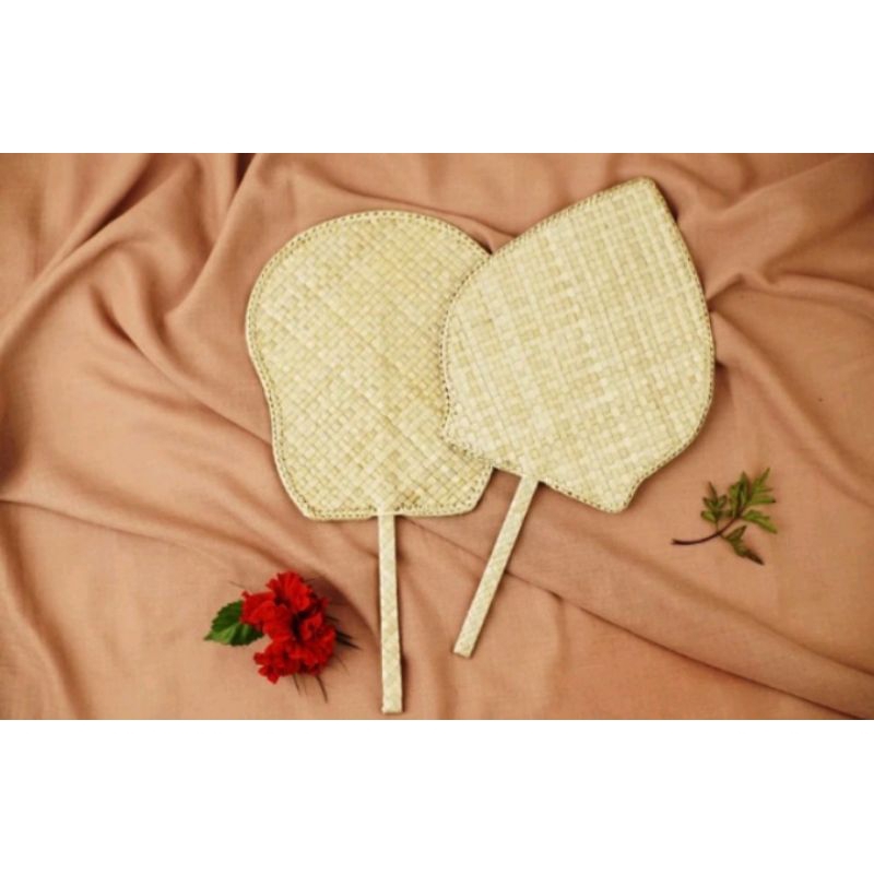 kipas anyaman pandan