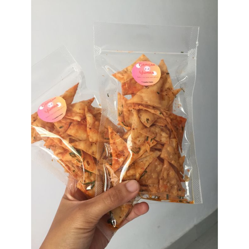 

Keripik Pangsit Daun Jeruk