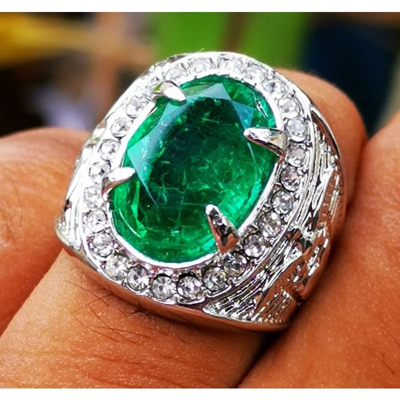 Batu permata zamrud chatam russia