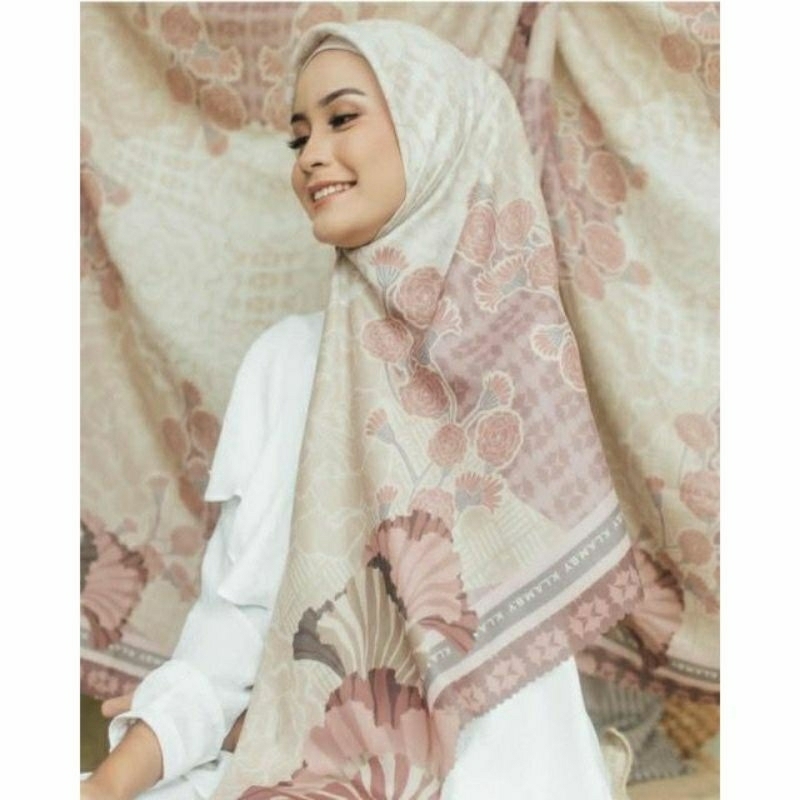 bali scarf wearing klamby