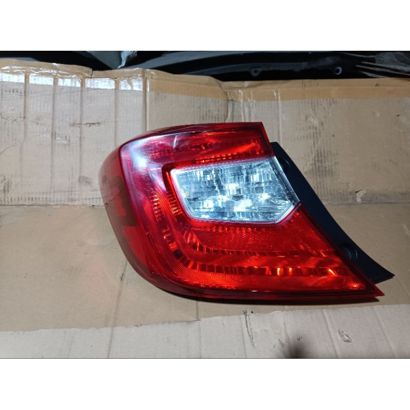 lampu stop brio satya