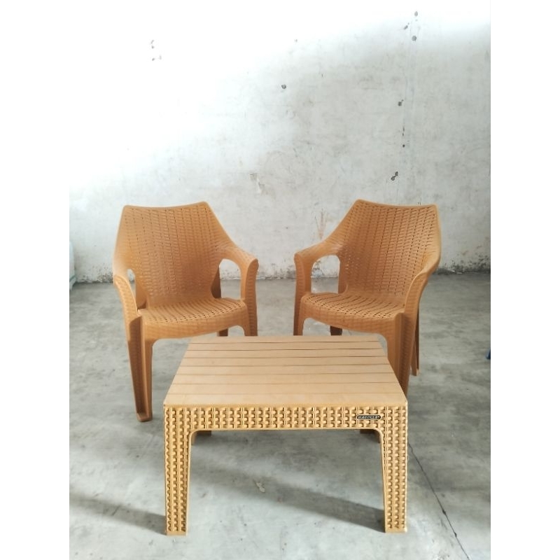 Kursi Santai/ Kursi Teras/ Meja Teras Plastik model Rotan