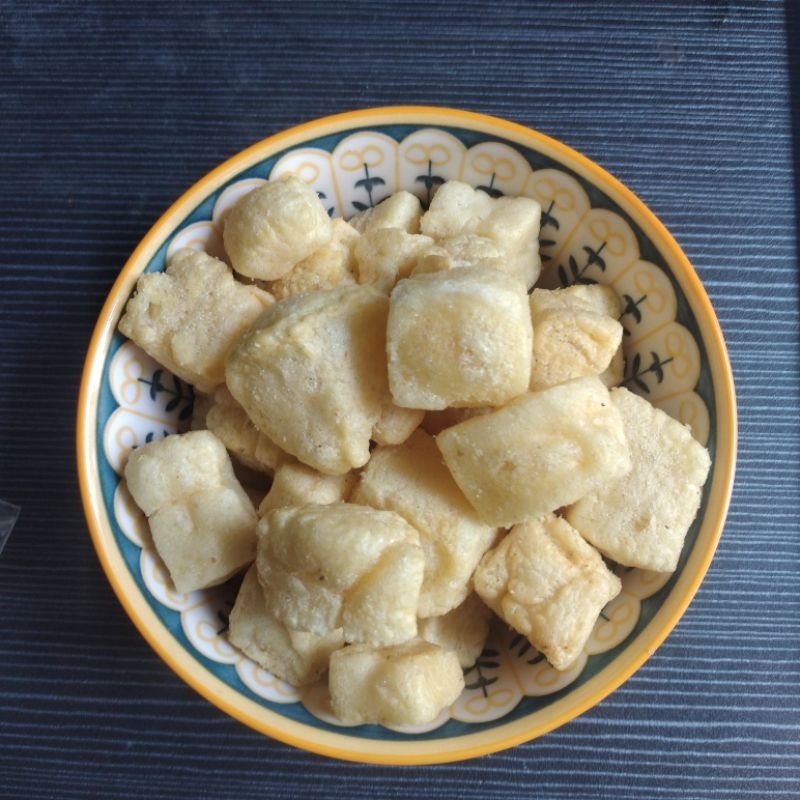 

[KRUPUK RAMBAK KOTAK 250g]/ANEKA SNACK/OLEH-OLEH/SNACK KILOAN/Camilan/Oleh-/Pedes/Gurih/Manis/Ori/Ready/Jajanan Nusantara/Ready/Enak/Halal/