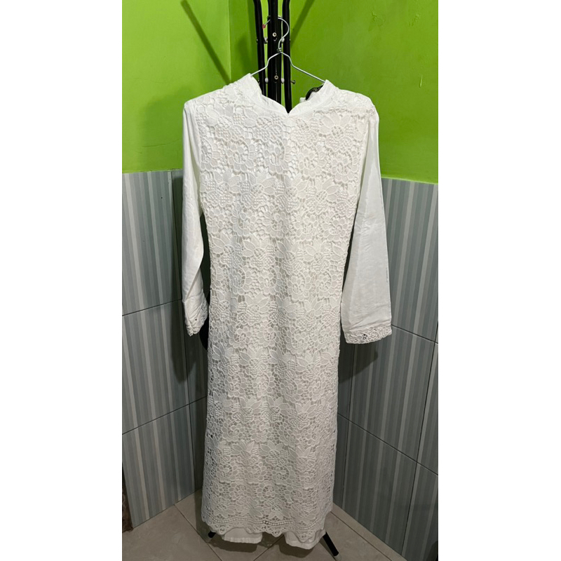 Preloved dress white mayoutfit