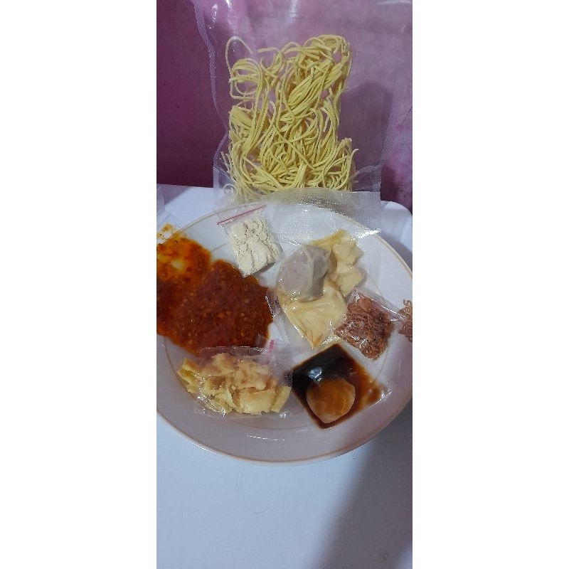 

mie julid/ mie gacoan ala" /mie pedas instan