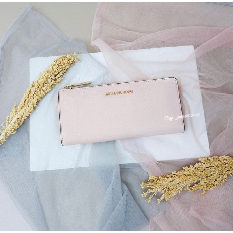 MK JET SET TRAVEL POWDER BLUSH