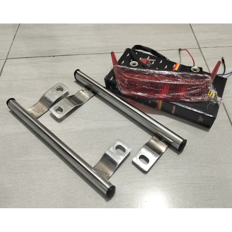 BEHEL SAMPING BESI FIZ R SET LAMPU ( import)