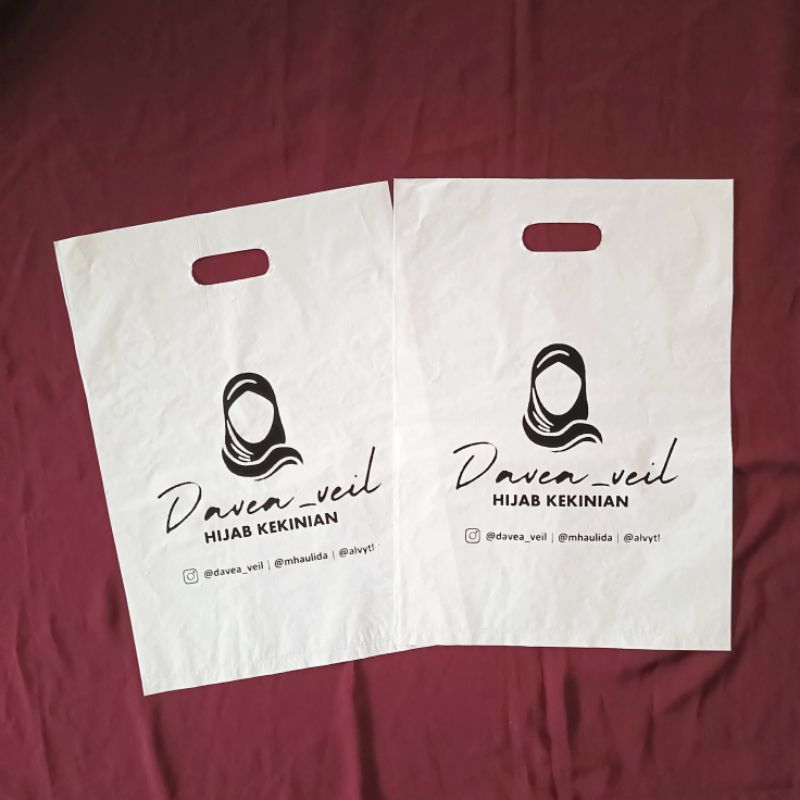 

PLASTIK SABLON DUA SISI