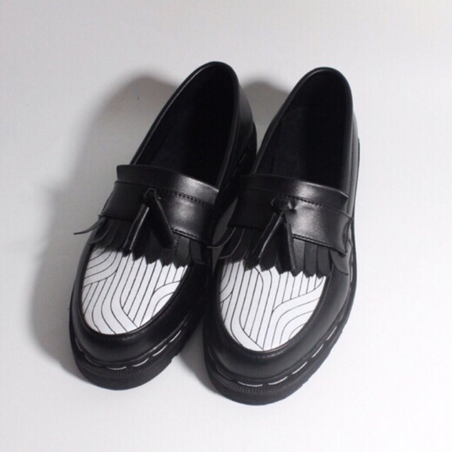 Hibersee Sepatu Loafers Pria Casual Hitam Putih