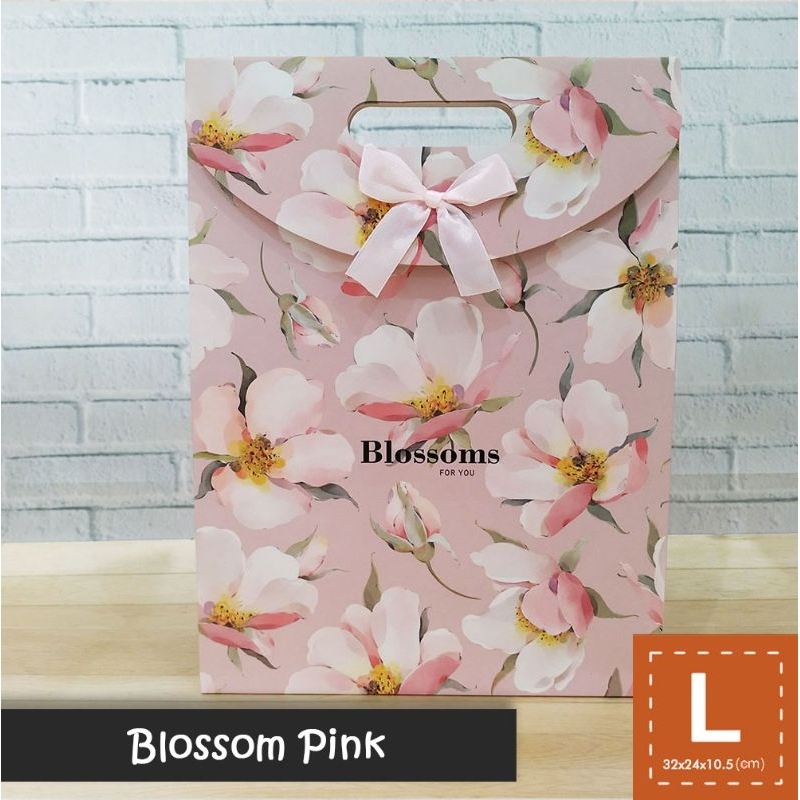 

Paper Bag Motif / Paper Bag Pita / Tas Kertas Kado - L Cherry Blossom | Bloom | Bunga
