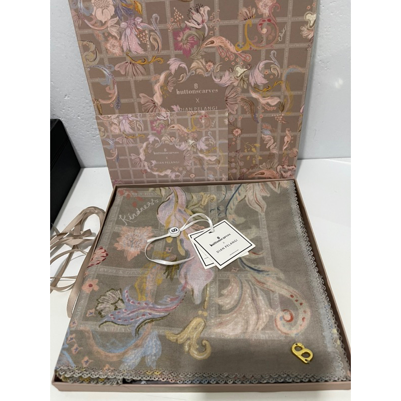 Preloved Buttonscarves x Dian Pelangi-Dijon