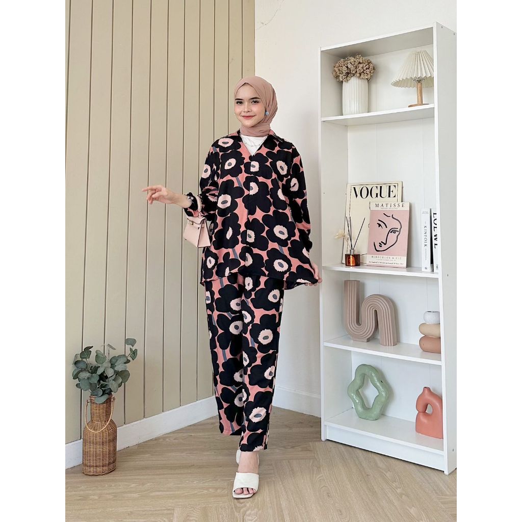 HD.ID RIANA SET ONESET STELAN RAYON ADEM BUSUI FRIENDLY