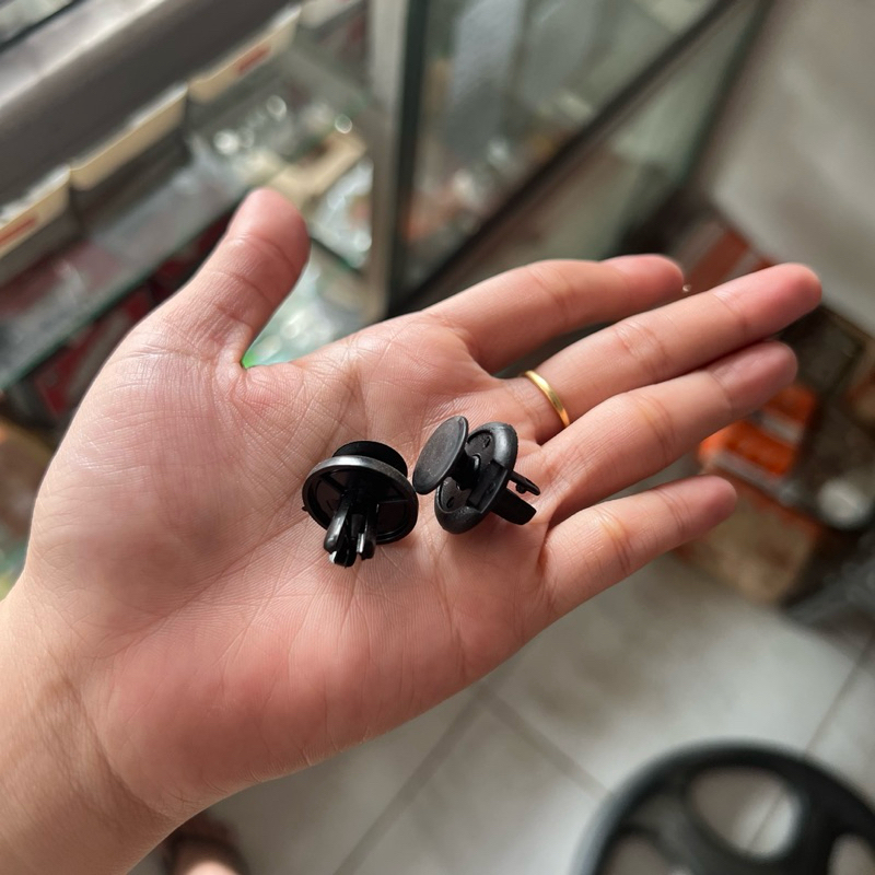 

klip plastik hitam ( kode 1119 )