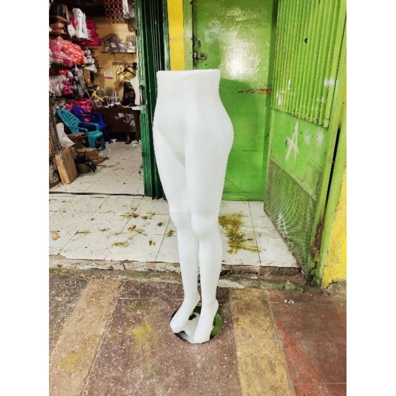 Manekin kaki wanita/ manekin kaki plastik/ display celana/ display pakaian