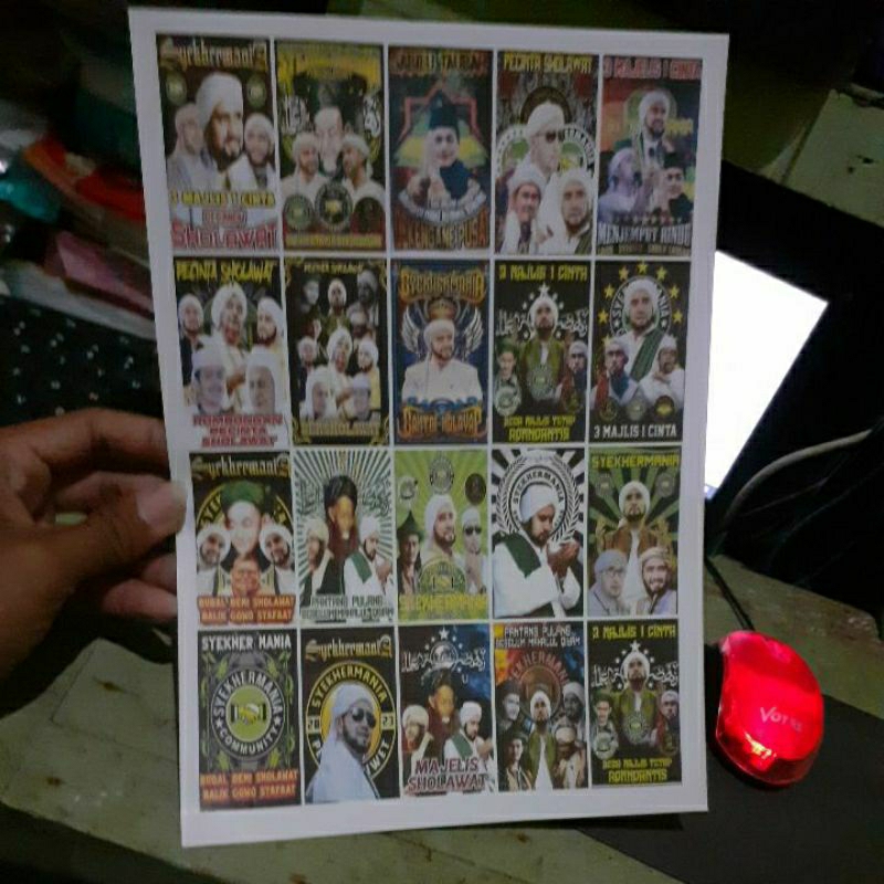 

sticker sholawat zahirmania syekhermania viral ( isi 20 sticker)