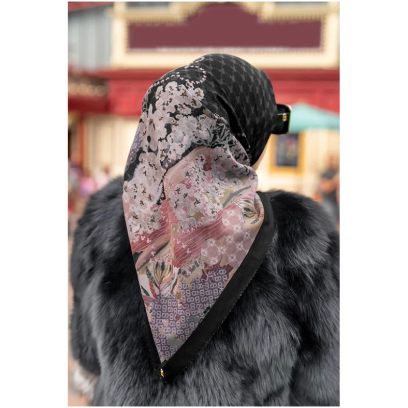 Buttonscarves Jubilation series