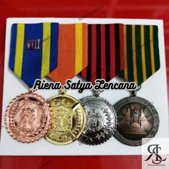 Medali polisi 8 Tahun Ksatria Bhayangkara Oprasi Kepolisian Baksos