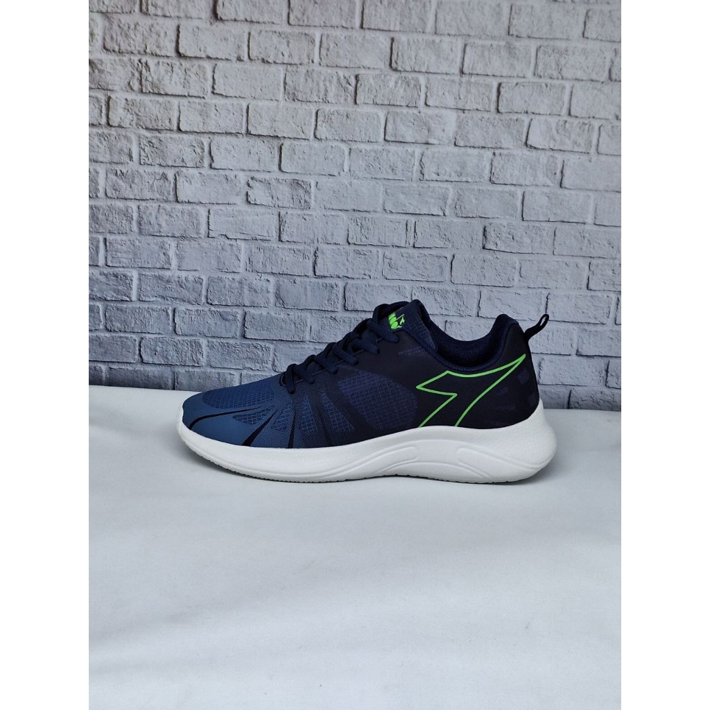 Sepatu Pria DIADORA NAVY 100% ORIGINAL