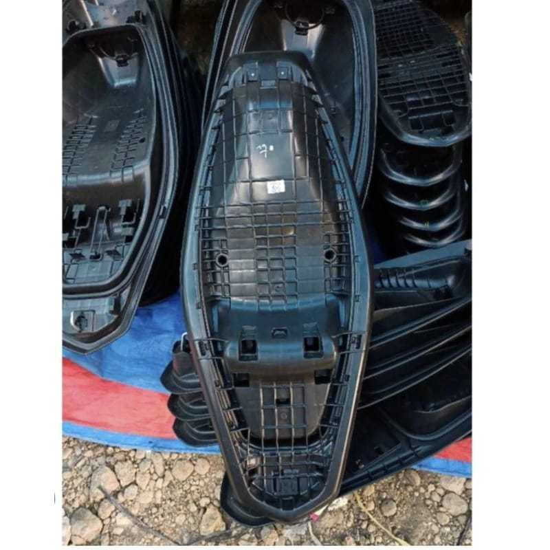 Fiber/ tulang jok vario 160