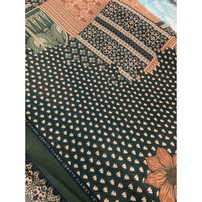 PRELOVED Wearing Klamby julang scarf