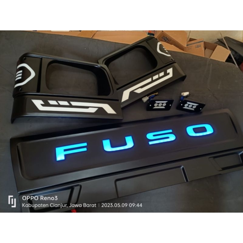 Set Grill Custem Nama L300 2007