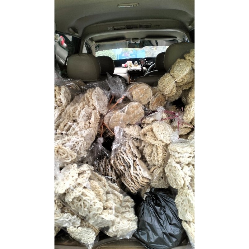 

KERUPUK DAN KELEMPANG