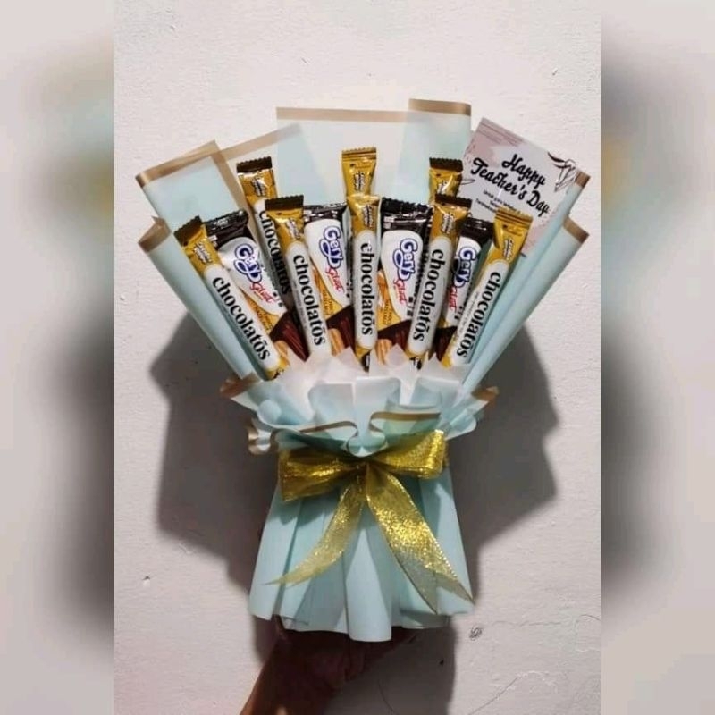 

buket Snack sudah termasuk isian/ buket wisuda/buket ulang tahun free kartu ucapan