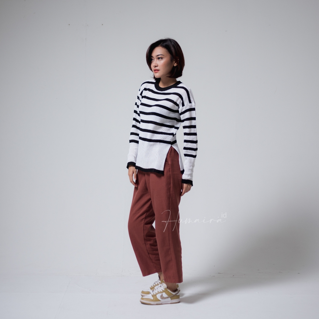 LEA SWEATER RAJUT OVERSIZE BAJU ATASAN WANITA LENGAN PANJANG KOREAN STYLE MOTIF SETRIP