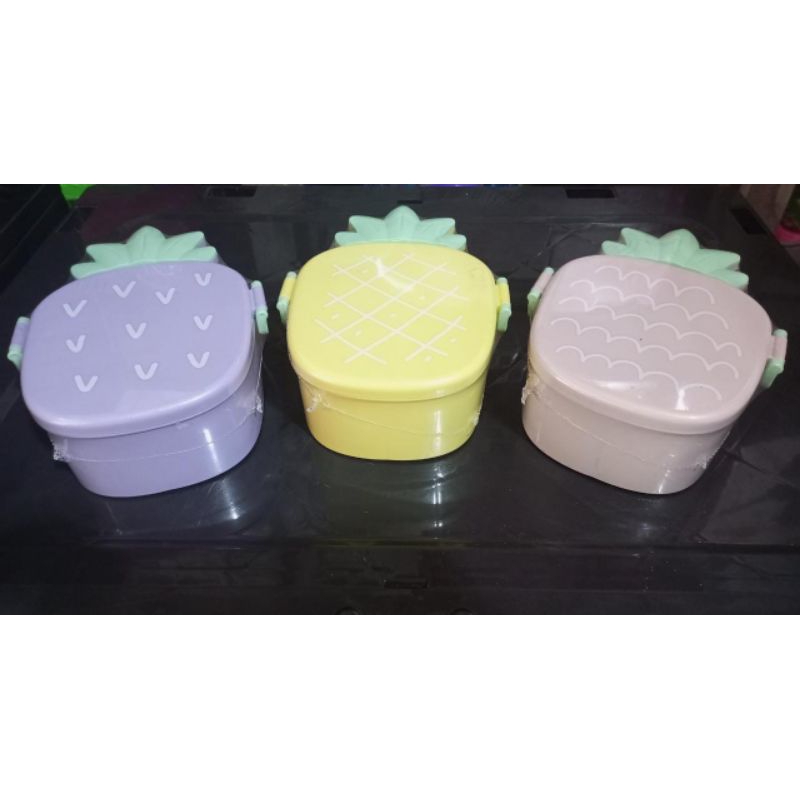 Lunch Box Motif lunch box motif nenas, motif strawberry dan motif permen SANGAT COCOK UNTUK KADO / H