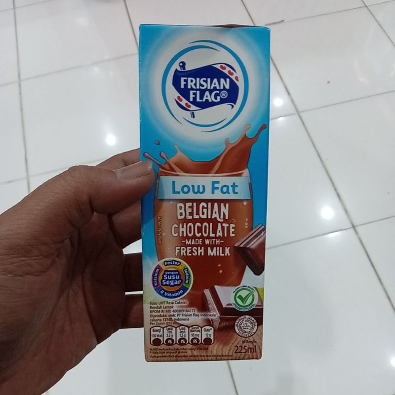 

Mahbubah - Frisian Flag 225 ml Susu UHT Low Fat Rasa Cokelat / Low Fat Belgian Chocolate