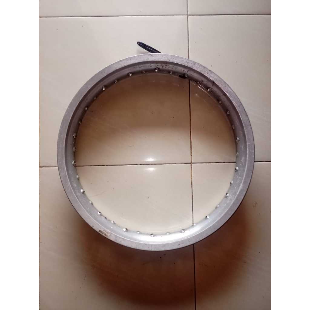 Velg Ring Kosong Ring 17 Merk Rossi Itali Bekas