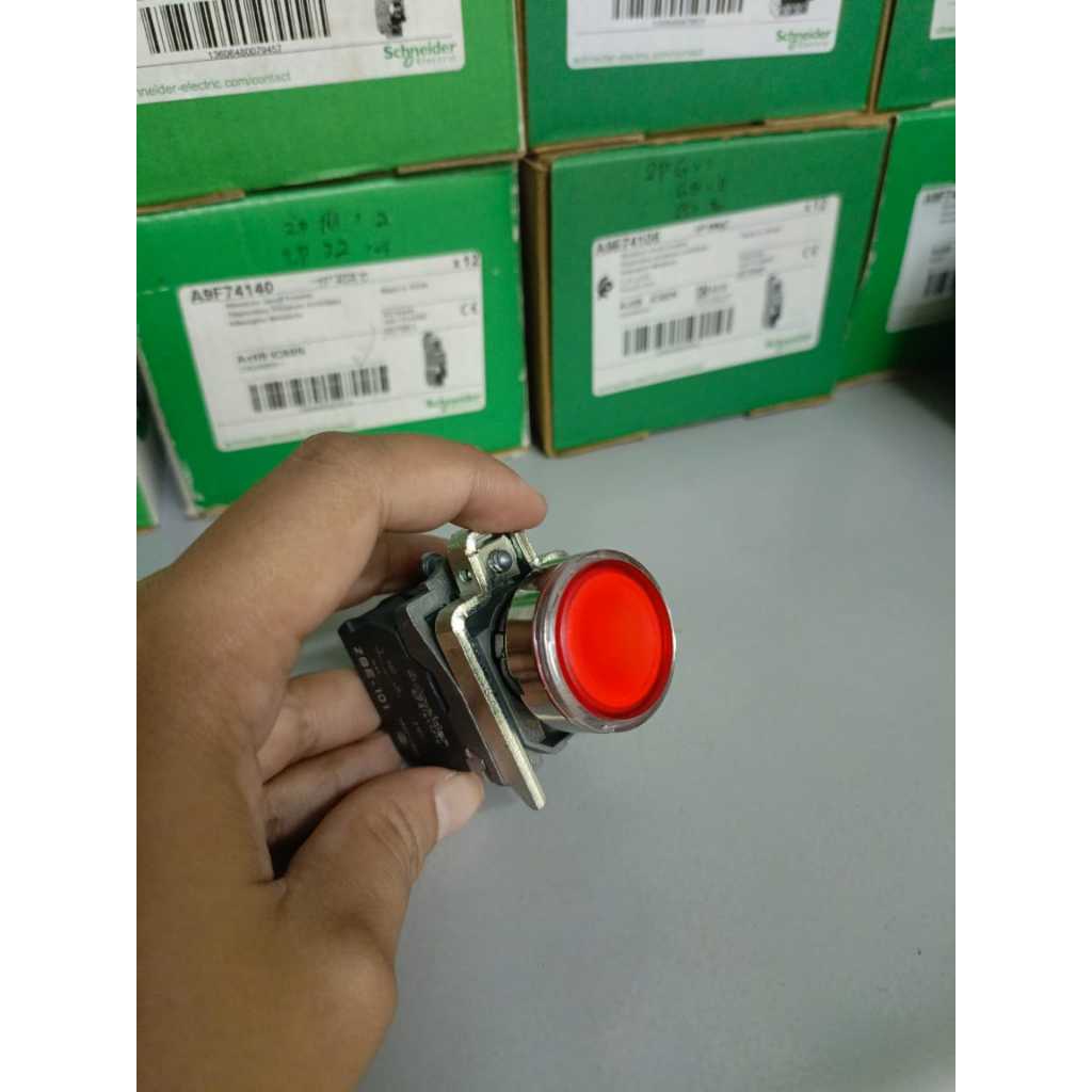 Schneider Electric XB4 illum PushButton LED 24VAC/DC Merah XB4BW34B5