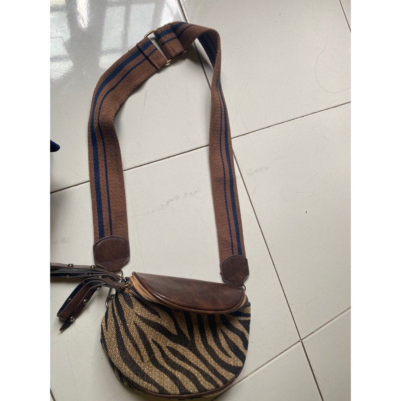 Preloved Tas Playboy Jeans