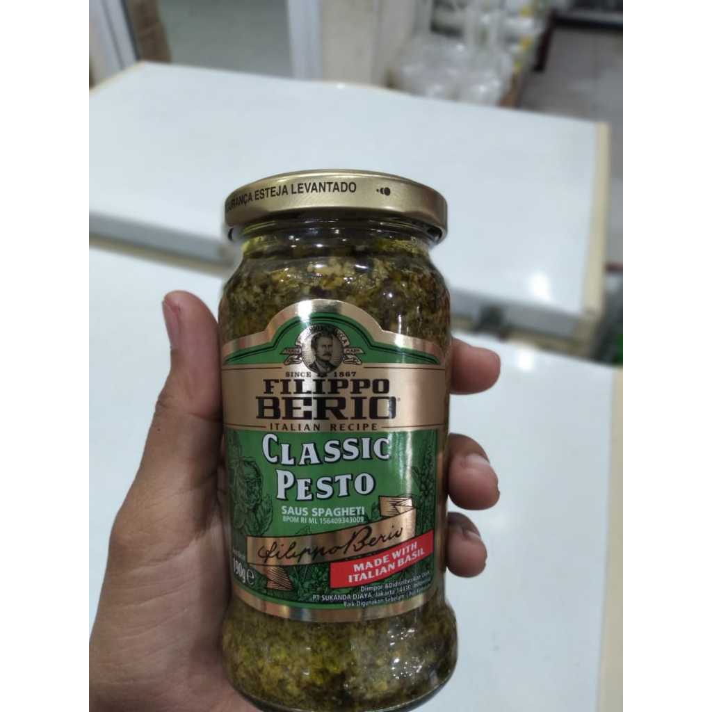 

Filippo Berio Classic Pesto 190gr / Saus Pasta Spagheti Pesto Basil